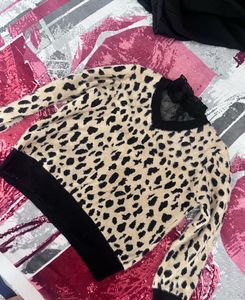 Leopard Print V-Neck Sweater ( fit upto 36 bust)