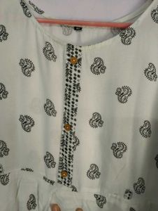 White floral cotton anaarkali😍