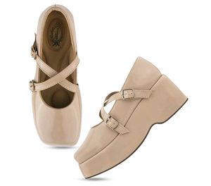 Chic Platform Mary Jane Heels