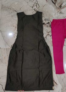 Elegant Grey Kurta Set with Pink Embroidery
