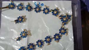 Elegant Blue Floral Jewelry Set