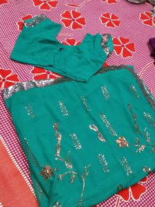 Elegant Teal Saree With Blouse