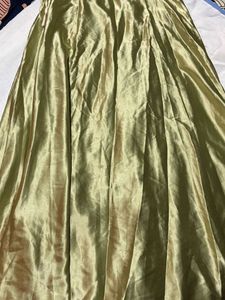 🍐satin skirt
