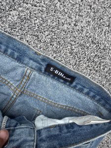 Distressed Wide Leg Blue Jeans