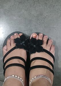 Black Flower wedges