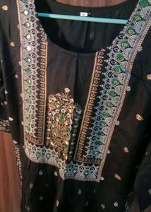 Nayra Cut Suit..