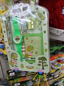 Minions Themed Watch &amp; Stationery Set