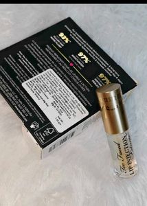Too Faced Lip Injection Extreme.