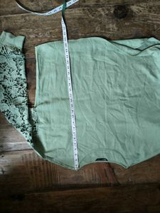 🌻Shein Mint Green Lace Sleeve Top