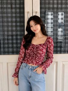 Chic Floral Print Smocked Blouse