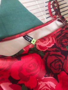 Red Rose Print Mini Dress M-Size