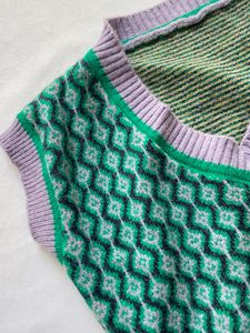 Retro Argyle Knit Vest
