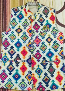 Stylish Patterned Sleeveless Vest
