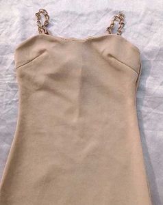 Brand New(Urbanic)Chain Strap V-Neck  Cream dress
