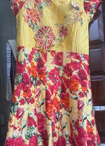 Elegant Floral Embroidered Ethnic Gown
