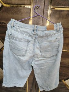 American Eagle Light Wash Denim jorts