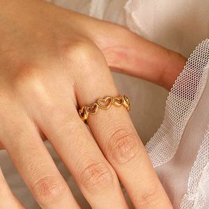 Adjustable Gold Heart Ring