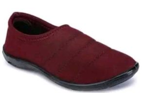 Maroon Quilted Slip-On Shoes😍
