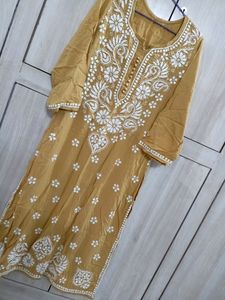 Lucknowi Chickankari Kurta