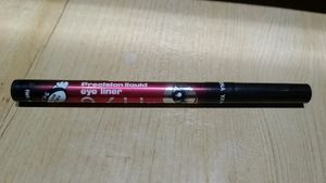 Precision Liquid Eyeliner 👁️👁️