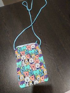 BT21 Cartoon Pouch