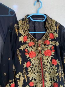 FESTIVE EMBROIDERED KURTA AND DUPATTA