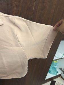 Stylish Beige Collared Crop Top