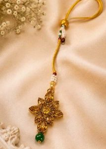 Exquisite Gold Tone Necklace, Earring &amp; benda Set