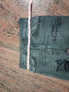 Elegant White Kurta with jeggings