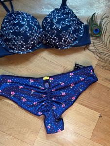 Victoria's Secret Bra &amp; Panty Set