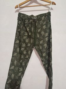 Ellie B Olive Green Leaf Print Pants – Size 12