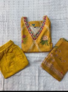 Mustard Brand new suit set