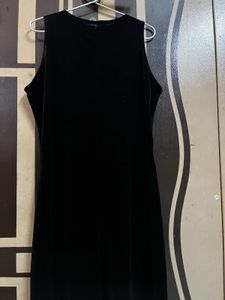 Elegant Black Velvet Dress