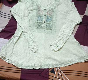 1 Green Kurta Top +2 items