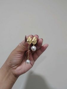Set of 2 - Pearl Drop Earrings(negotiable)