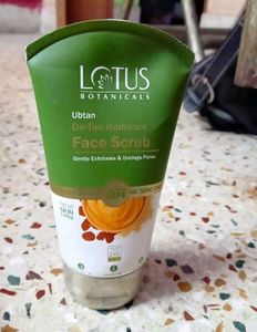 Lotus Botanicals Ubtan Face Scrub