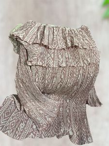 Chic Ruffled Off-Shoulder Top
