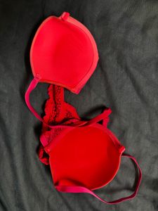 Lace Trimmed Push-Up Bra