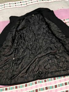 Stylish Black wintercoat short