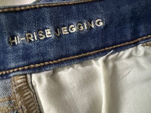 American Eagle Next Level High Waisted Jeggin