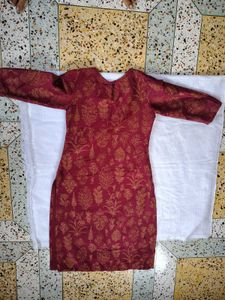 Avaasa Maroon Kurta Set with Gold Print