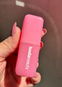 Huda Beauty Bubblegum filter blush