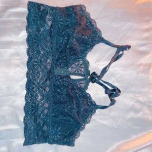 Hailys Bra