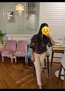 jeans In Light Pink Shade