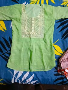 Green Embroidered Kurta