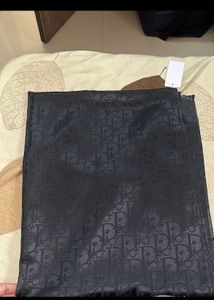 Dior Shawl