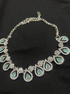 Elegant Teardrop Pendant Necklace