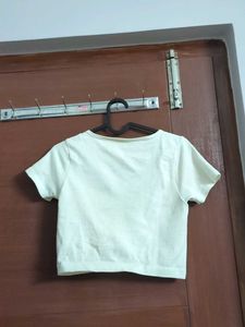 Women's Ribbed Ruched V-Neck Crop Top