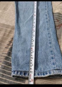 Light Wash Straight Leg Jeans