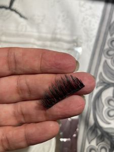 Huda Beauty 5D Eyelash